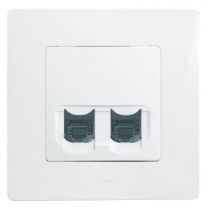 Рамка 1 пост Legrand Etika 672501 (белый) — изображение 14