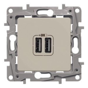 Зарядное устройство с двумя USB-разьемами 240В/5В 2400мА - Etika - слоновая кость — изображение 1