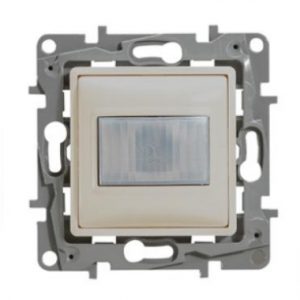 Датчик движения без нейтрали 400Вт, Слоновая кость. ETIKA — изображение 1