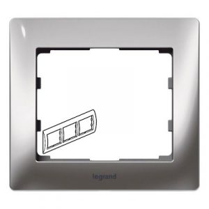 Рамка 3 поста - горизонтальный монтаж - металлическая - Хром/Chrome - Galea Life — изображение 1