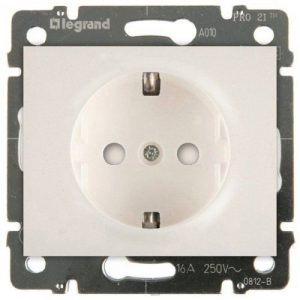 Розетка немецкий стандарт - 2К+3 - с защитными шторками - лицевая панель жемчуг - Galea Life — изображение 1