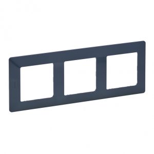Рамка "Лазурь". 3-постовая универсальная. Valena LIFE — изображение 1