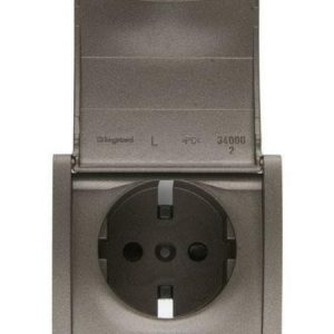 Лицевая панель для розетки 2К+З - с защитными шторками + крышка - Тёмная бронза - Galea Life — изображение 1