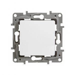 Выключатель одноклавишный Legrand Etika 672201 — изображение 3