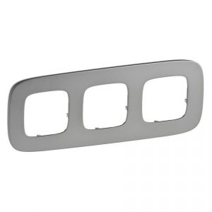 Рамка "Полированная сталь". 3-постовая универсальная. Valena ALLURE — изображение 1