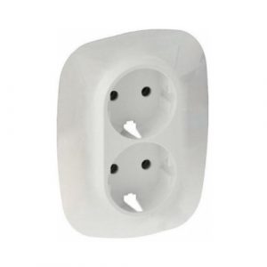 Лицевая панель для двойной силовой розетки 2х2К+З. Жемчуг. Valena ALLURE — изображение 1