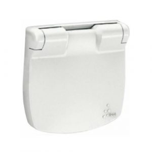 Лицевая панель розетки 2К+З с крышкой. Жемчуг. Valena ALLURE — изображение 1