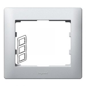 Рамка 3 поста - вертикальный монтаж - Алюминий - Galea Life — изображение 1