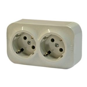 Розетка двойная с защитными шторками, Слоновая кость. Quteo — изображение 1