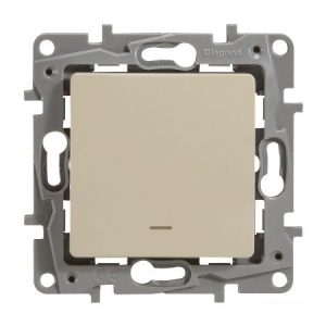 Выключатель/переключатель двухклавишный - Etika - 10 A - 250 В~ - алюминий — изображение 1