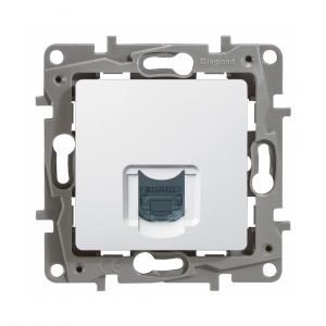 Информационная розетка RJ45 категория 5 UTP Legrand Etika белый — изображение 1