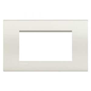 LivingLight Рамка прямоугольная, 4 модуля, цвет Белый — изображение 1