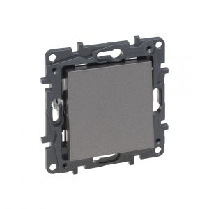 Переключатель одноклавишный Niloe Step 10А авт.клеммы Сталь — изображение 1