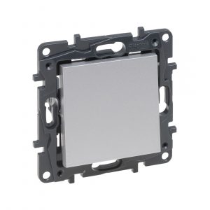 Переключатель одноклавишный крестовой Niloe Step 10А винт.клеммы Алюминий — изображение 1