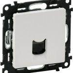Valena LIFE.Информационная розетка одиночная RJ45 Кат.5е UTP.С лицевой панелью.Алюминий