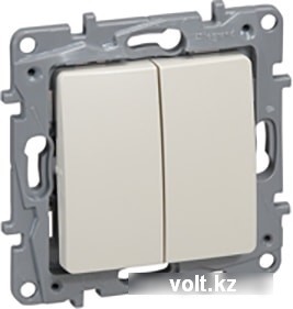 Выключатель двухклавишный Legrand Etika 672302 (слоновая кость)
