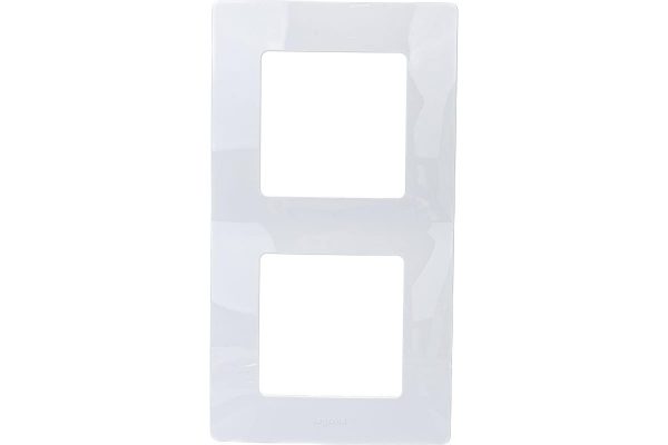 Рамка 2 поста Legrand Etika 672502 (белый)