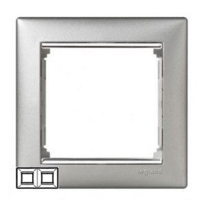 Рамка 2 поста горизонтальная Алюминий/Серебряный штрих Valena — изображение 1