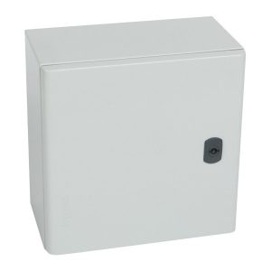 Металлический щит Atlantic в комплекте со сплошной монтажной платой 500x500x250 — изображение 1