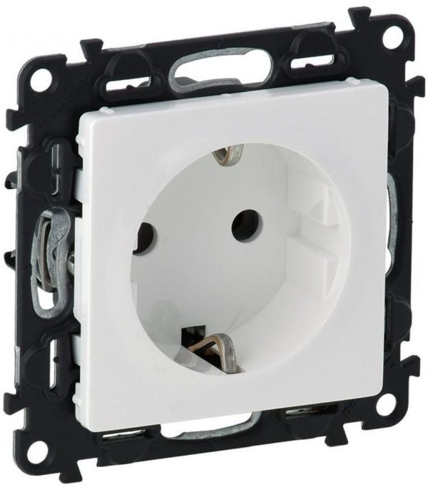 Розетка Legrand Valena Life 753421 (белый)