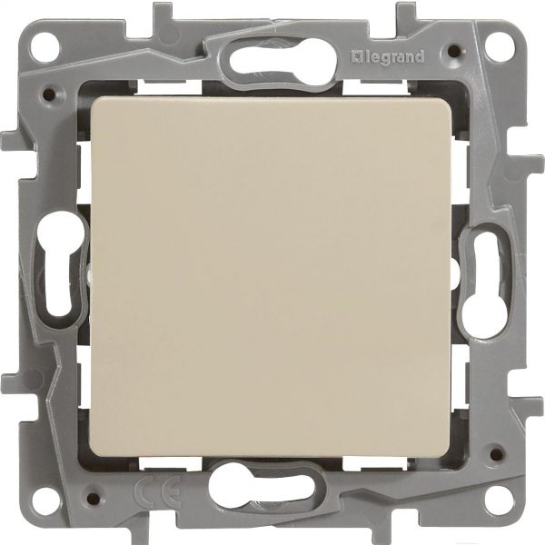 Переключатель проходной одноклавишный Legrand Etika 672305 (слоновая кость)