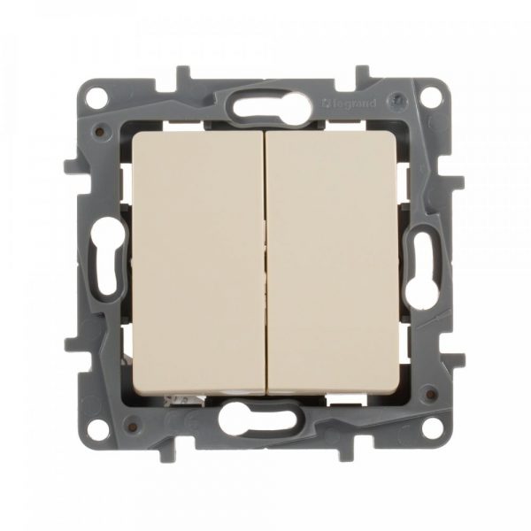 Выключатель двухклавишный Legrand Etika 672302 (слоновая кость)