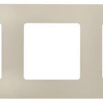 Рамка 3 поста Legrand Etika 672513 (слоновая кость)