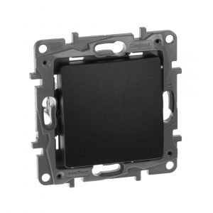 Переключатель одноклавишный Legrand Etika 672605 (антрацит)