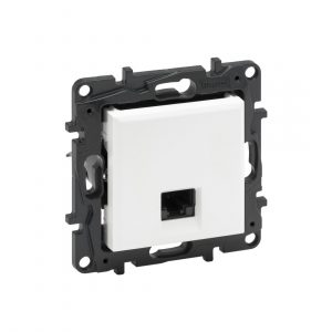 Информационная розетка одинарная Niloe Step RJ45 Кат.6e UTP Белый — изображение 1