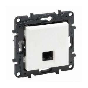 Информационная розетка одинарная Niloe Step RJ45 Кат.5e UTP Белый — изображение 1