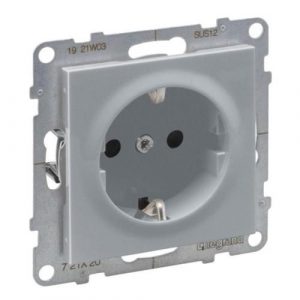 Legrand 721320 SUNO Рзк.2К+З шт.авто АЛЮ